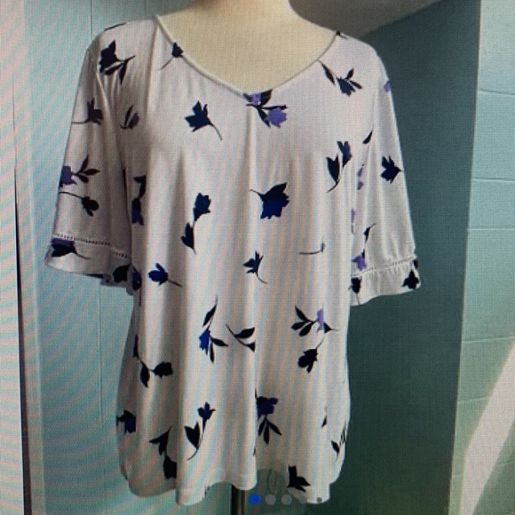 Liz Claiborne Short Sleeve V Neck Floral Patterned Career Top.  Size Lar… - Picture 1 of 6